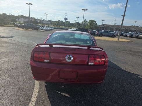 Used 2006 Ford Mustang GT Premium RWD image 4