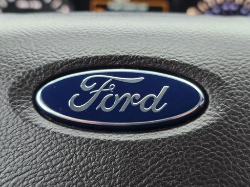 Used 2016 Ford Fusion SE image 25