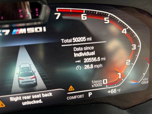 Used 2020 BMW X7 M50i w/ Dynamic Handling Package AWD/4WD image 20