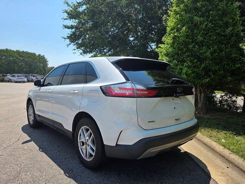 Used 2023 Ford Edge SEL AWD/4WD image 3