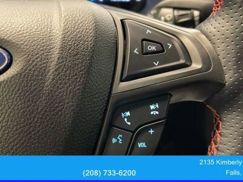 Used 2022 Ford Edge ST-Line w/ Cold Weather Package image 23