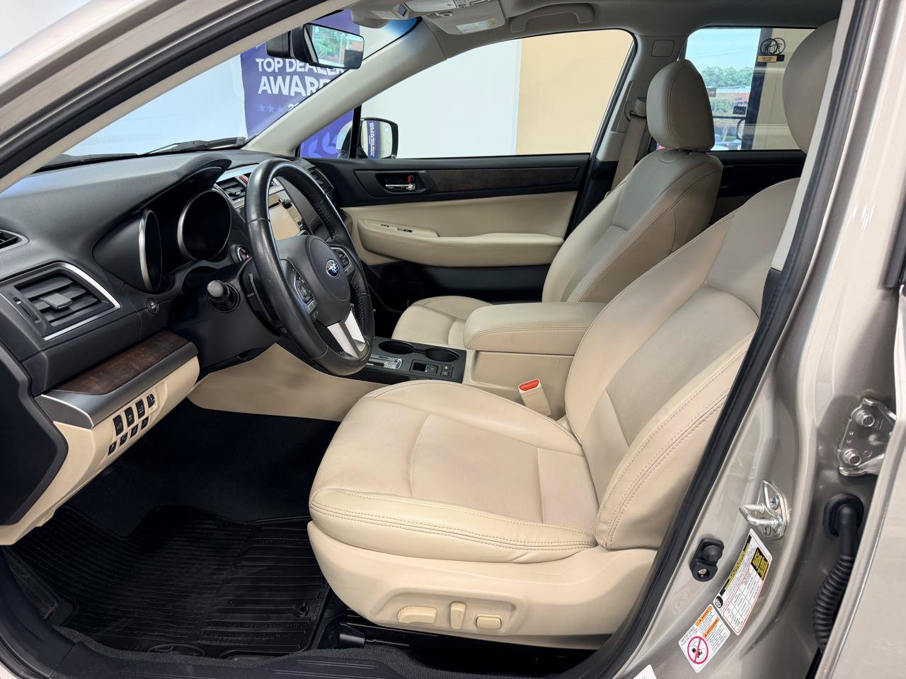Used 2017 Subaru Outback 2.5i Limited AWD/4WD image 13