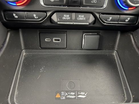 Used 2023 Chevrolet Tahoe Z71 image 33