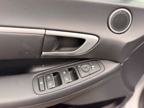 Used 2025 Hyundai Sonata SEL FWD image 26