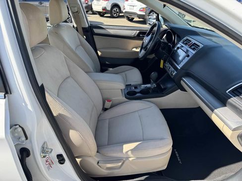 Used 2017 Subaru Legacy 2.5i Premium image 14