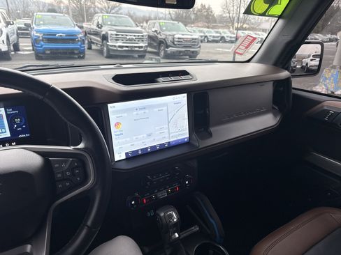 Used 2023 Ford Bronco Outer Banks image 23