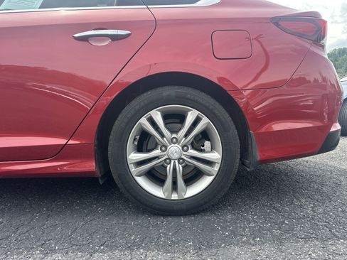 Used 2019 Hyundai Sonata Limited w/ Ultimate Package 04 FWD image 12