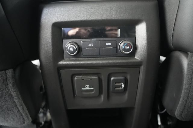 Used 2018 Chevrolet Traverse LT AWD/4WD image 16