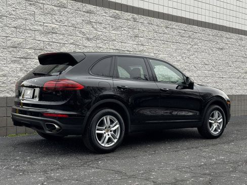 Used 2016 Porsche Cayenne w/ Premium Package image 35