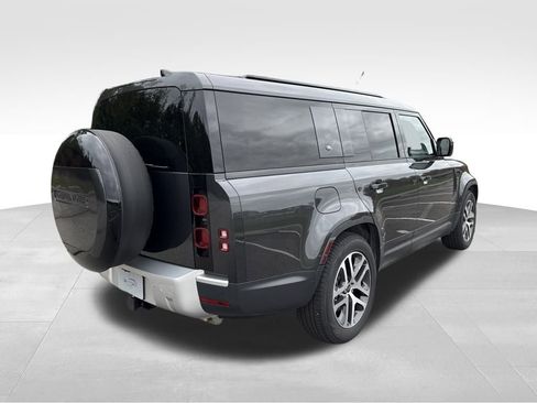 New 2024 Land Rover Defender 130 S image 8