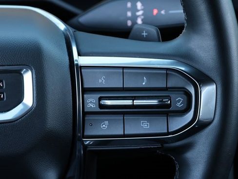 Used 2024 GMC Acadia Elevation image 13