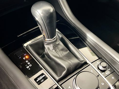 Used 2019 MAZDA MAZDA3 Sedan w/ Preferred Package image 25