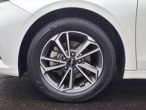 Used 2023 Kia Forte LXS w/ LXS Technology Package image 22