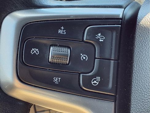 Used 2022 Chevrolet Silverado 1500 LT w/ Z71 Off-Road Package AWD/4WD image 23