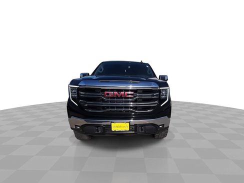 Used 2024 GMC Sierra 1500 SLT AWD/4WD image 3