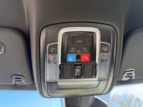 New 2026 RAM 1500 4x4 Crew Cab image 19