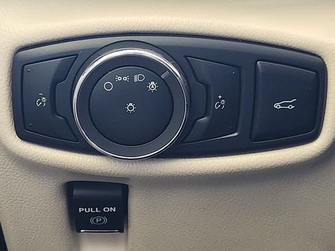 Used 2018 Lincoln MKX Reserve w/ Lincoln MKX Climate Package FWD image 20