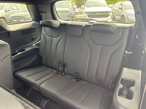 Used 2025 Hyundai Palisade Calligraphy image 23