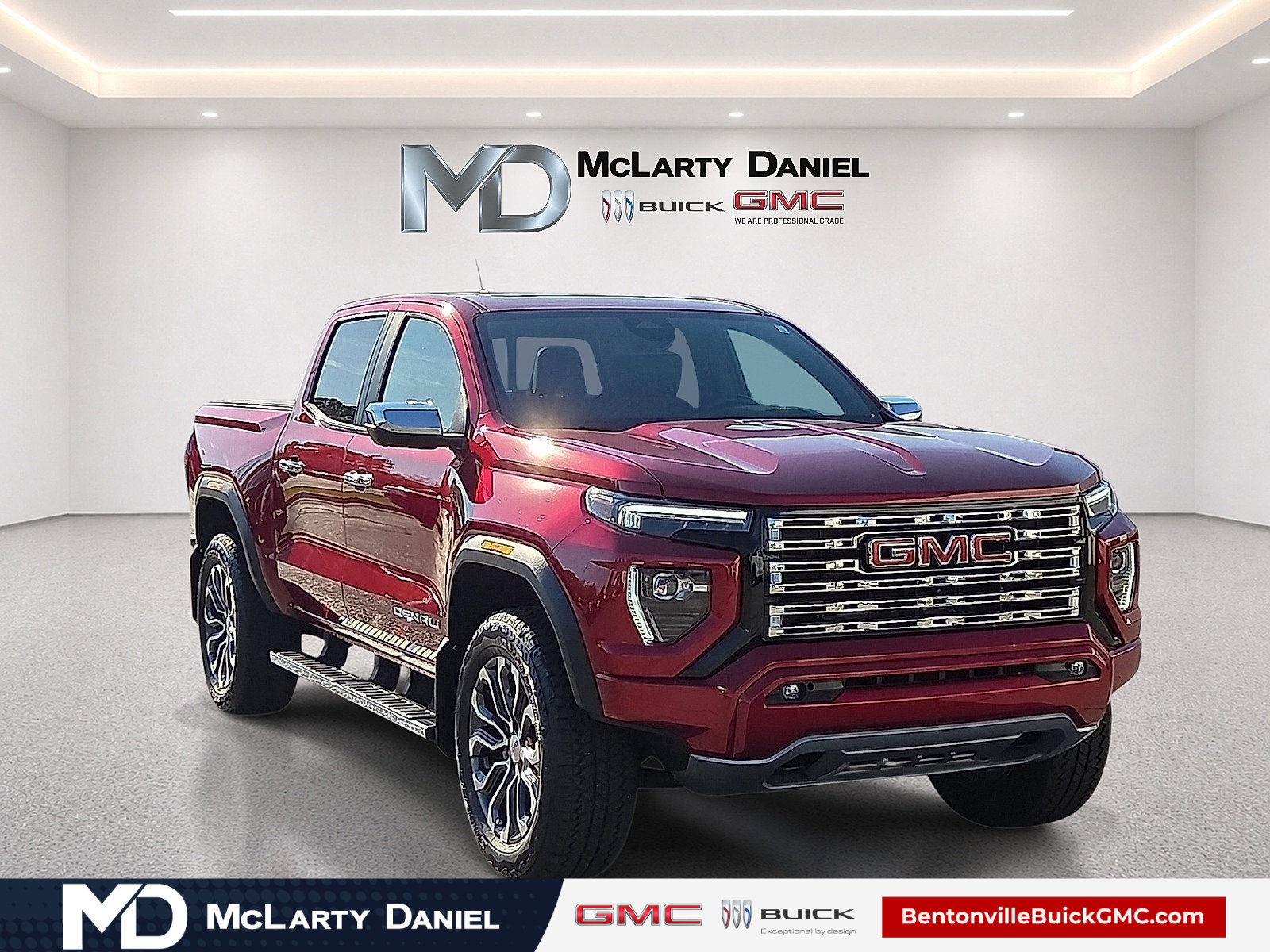 Used 2026 GMC Canyon Denali AWD/4WD image 1