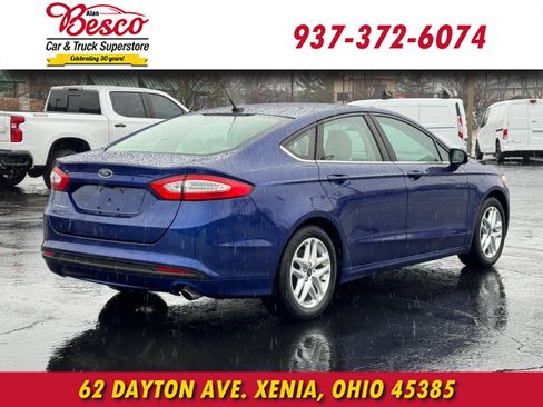 Used 2016 Ford Fusion SE image 4