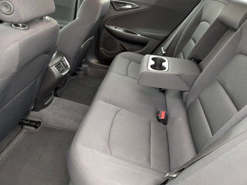 Used 2025 Chevrolet Malibu LT FWD image 13
