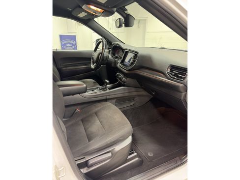 Used 2023 Dodge Durango GT image 50
