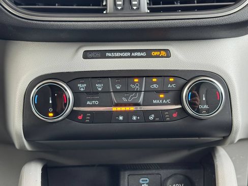 Used 2023 Ford Escape Active AWD/4WD image 22