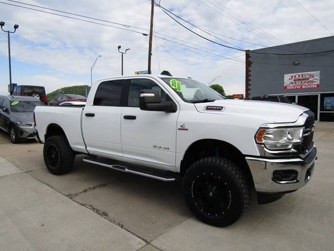Used 2024 RAM 2500 Big Horn w/ Off Road Package AWD/4WD image 6