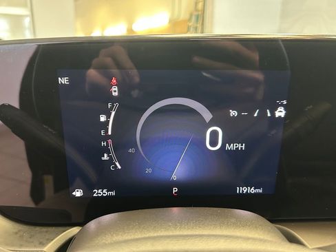 Used 2025 Buick Encore GX Sport Touring image 11