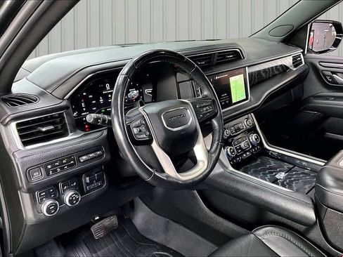 Used 2023 GMC Yukon XL Denali w/ Denali Reserve Package AWD/4WD image 17