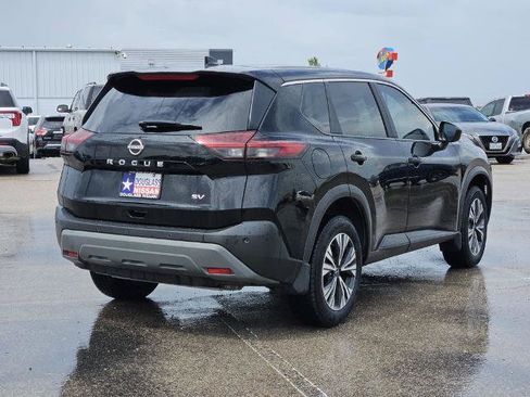 Certified 2023 Nissan Rogue SV FWD image 3