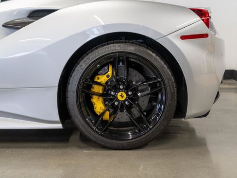 Used 2018 Ferrari 488 GTB image 20