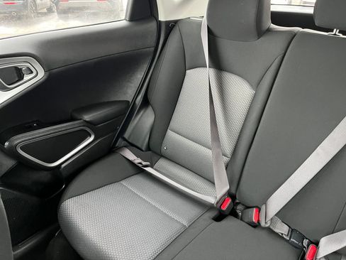 Used 2025 Kia Soul LX w/ LX Technology Package image 35
