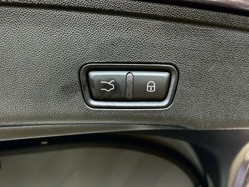 Used 2024 Maserati Grecale Trofeo AWD/4WD image 30