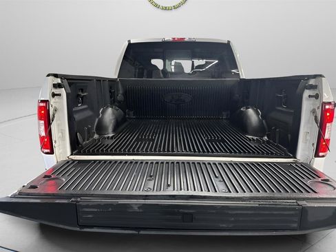 Used 2019 Ford F150 XLT w/ Equipment Group 302A Luxury AWD/4WD image 20