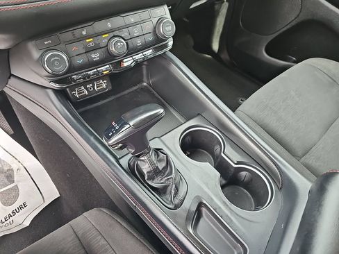 Used 2023 Dodge Durango GT RWD image 31