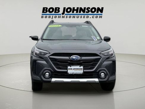 Used 2025 Subaru Outback Limited AWD/4WD image 2