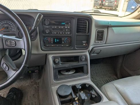 Used 2003 GMC Sierra 1500 SLT w/ Professional Package AWD/4WD image 4