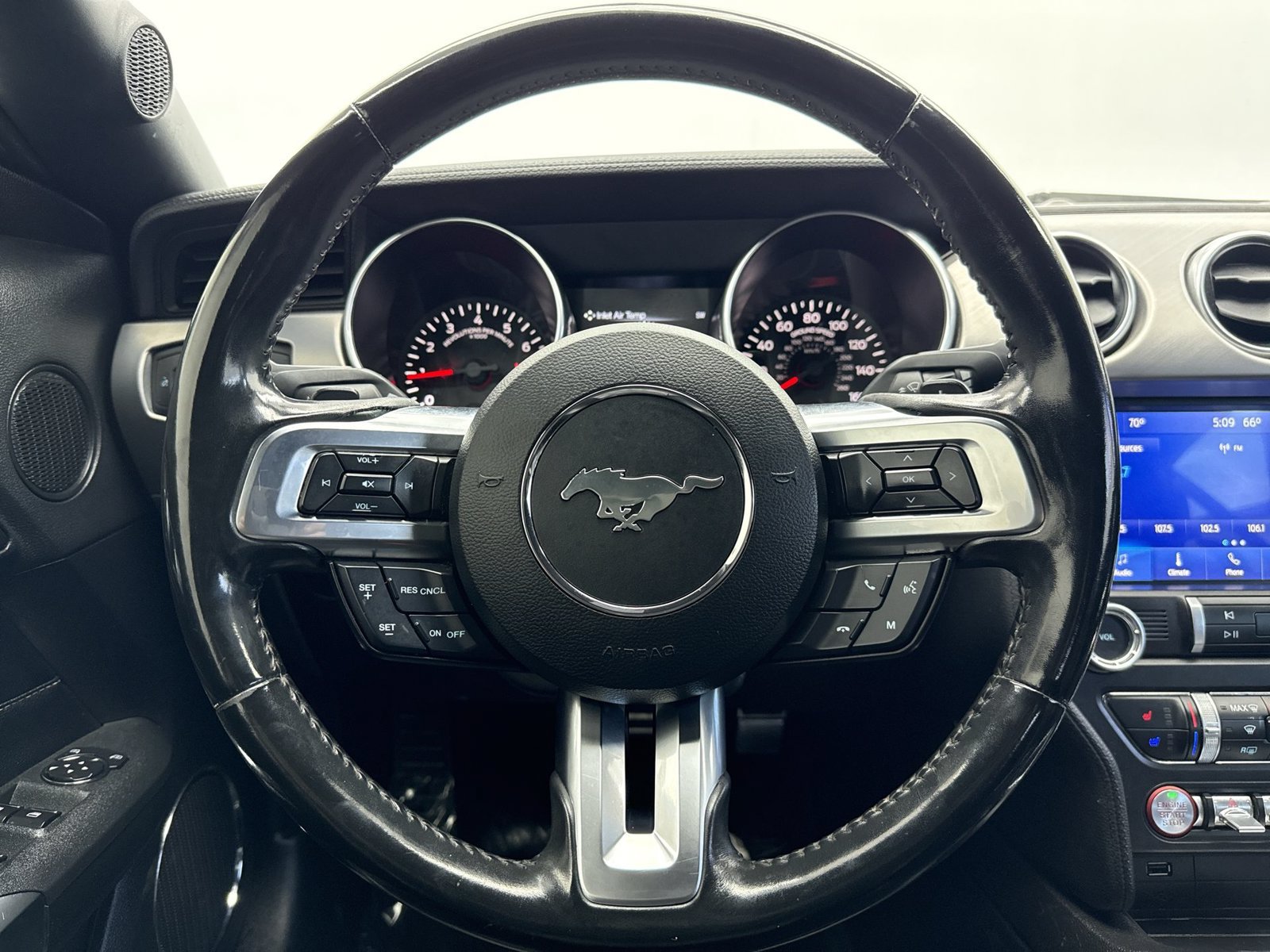 Used 2022 Ford Mustang Premium RWD image 13