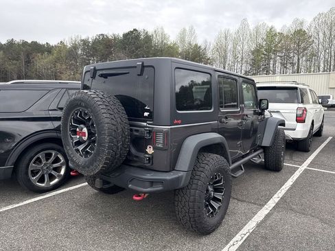 Used 2016 Jeep Wrangler Unlimited Rubicon image 15