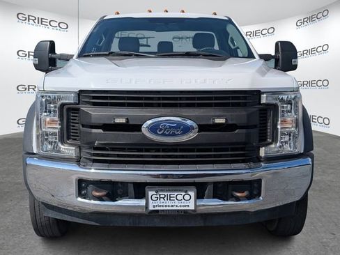 Used 2019 Ford F550 2WD Regular Cab Super Duty image 2