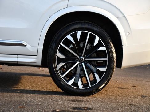 Certified 2025 Volvo XC90 B6 Plus image 11