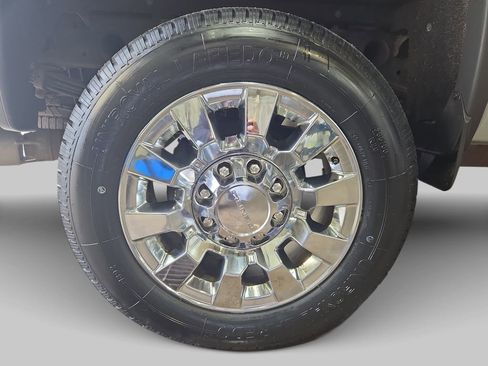 Used 2018 GMC Sierra 2500 Denali w/ Duramax Plus Package AWD/4WD image 37