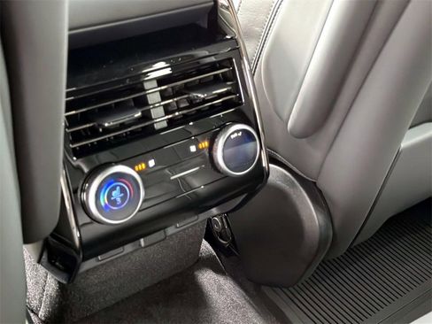 New 2026 Land Rover Range Rover Sport Dynamic SE image 15