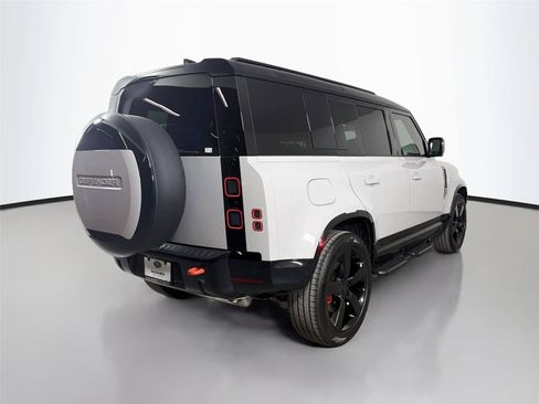 New 2026 Land Rover Defender 110 X AWD/4WD image 5