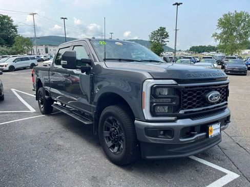 Used 2023 Ford F250 Lariat w/ Lariat Ultimate Package AWD/4WD image 6