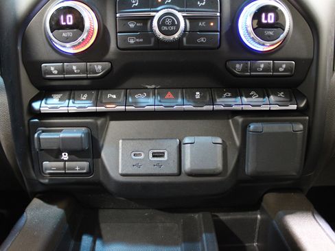 Used 2022 GMC Sierra 2500 Denali image 25