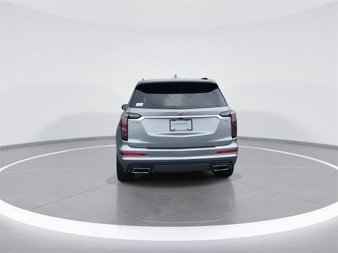 Used 2023 Cadillac XT6 Sport image 7