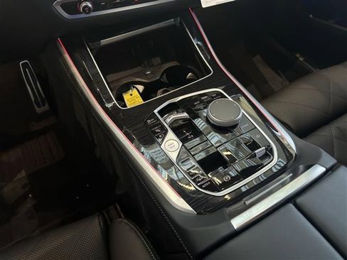 New 2026 BMW X5 xDrive50e w/ M Sport Package image 10