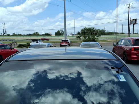 Used 2019 Nissan Rogue Sport S w/ Appearance Package FWD image 10